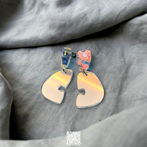 [US0368] RAMBAZAMBA Boucles d'oreilles "Comma iridescent"